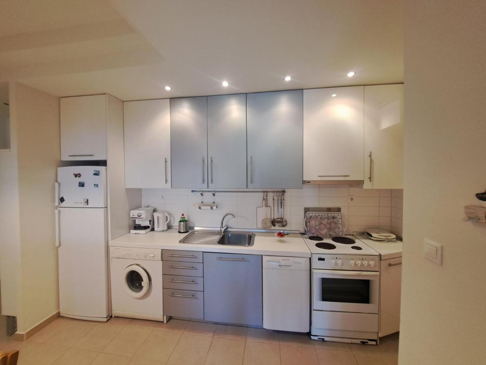 Bloom Kyani Akti Apartment Agia Paraskevi  Bagian luar foto